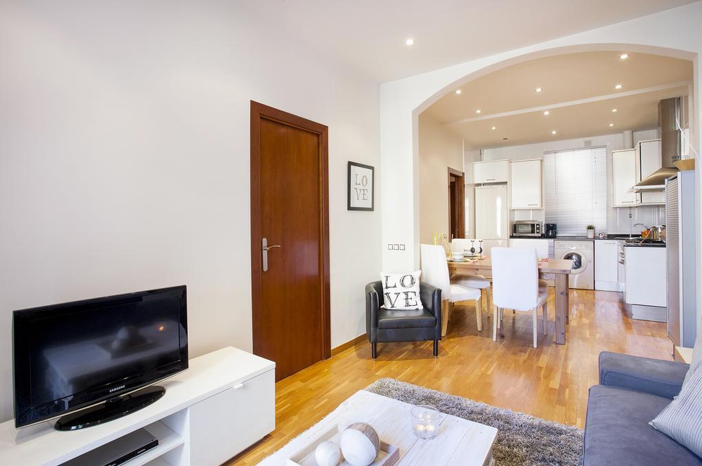 Apartments Barcelona & Home Deco Viladomat 外观 照片