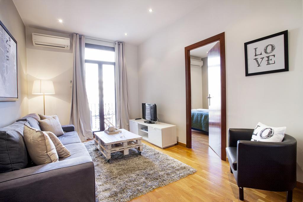 Apartments Barcelona & Home Deco Viladomat 外观 照片