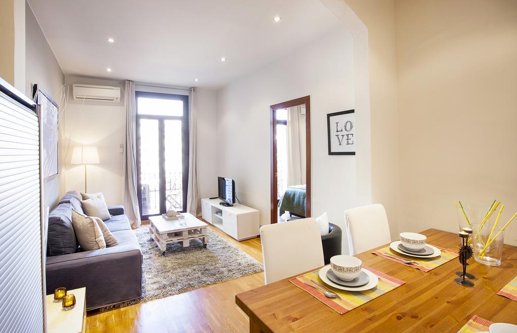 Apartments Barcelona & Home Deco Viladomat 外观 照片